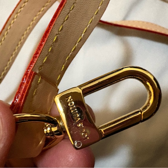 Stylish Drawstring Bucket Bag - Picture 14 of 16